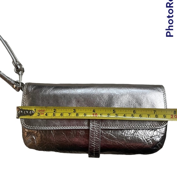 Fossil leather wristlet wallet organizer - Picture 9 of 9